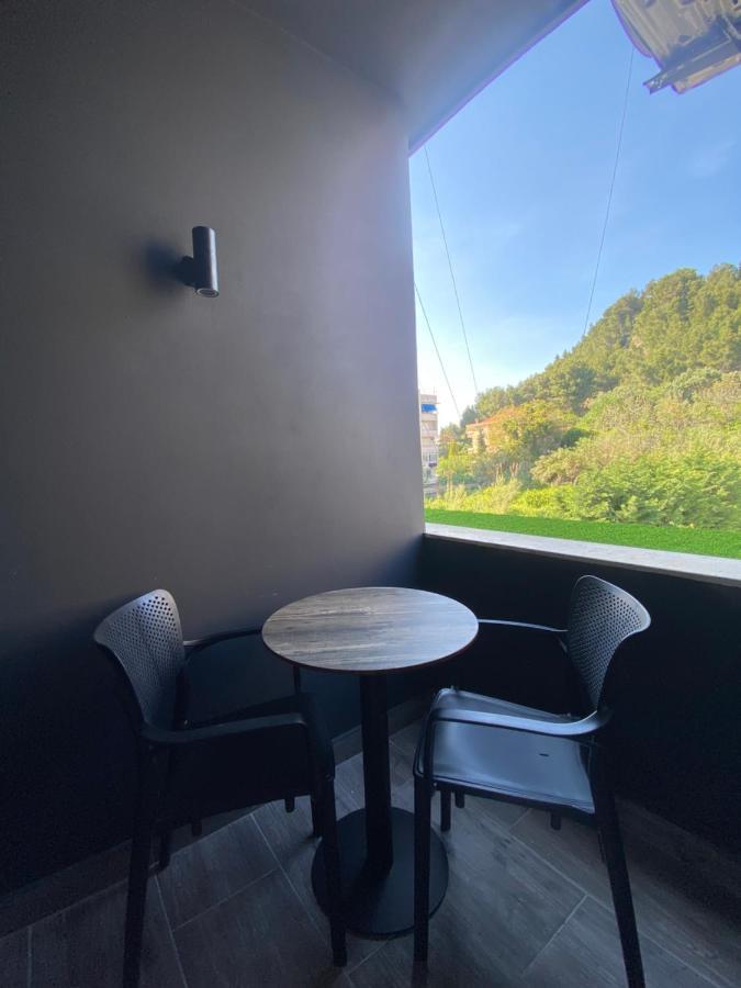Peaky Hotel Durrës 外观 照片