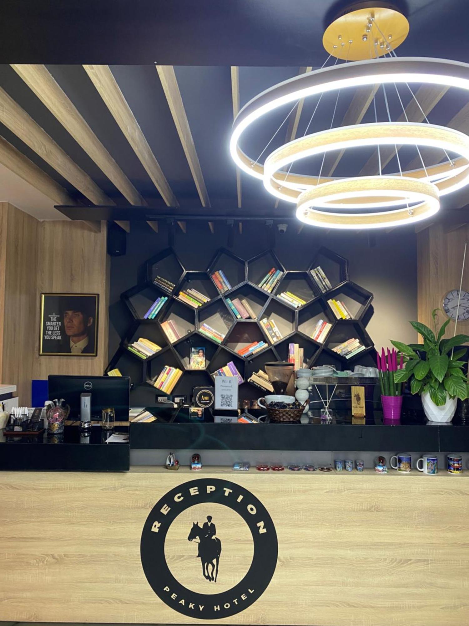 Peaky Hotel Durrës 外观 照片